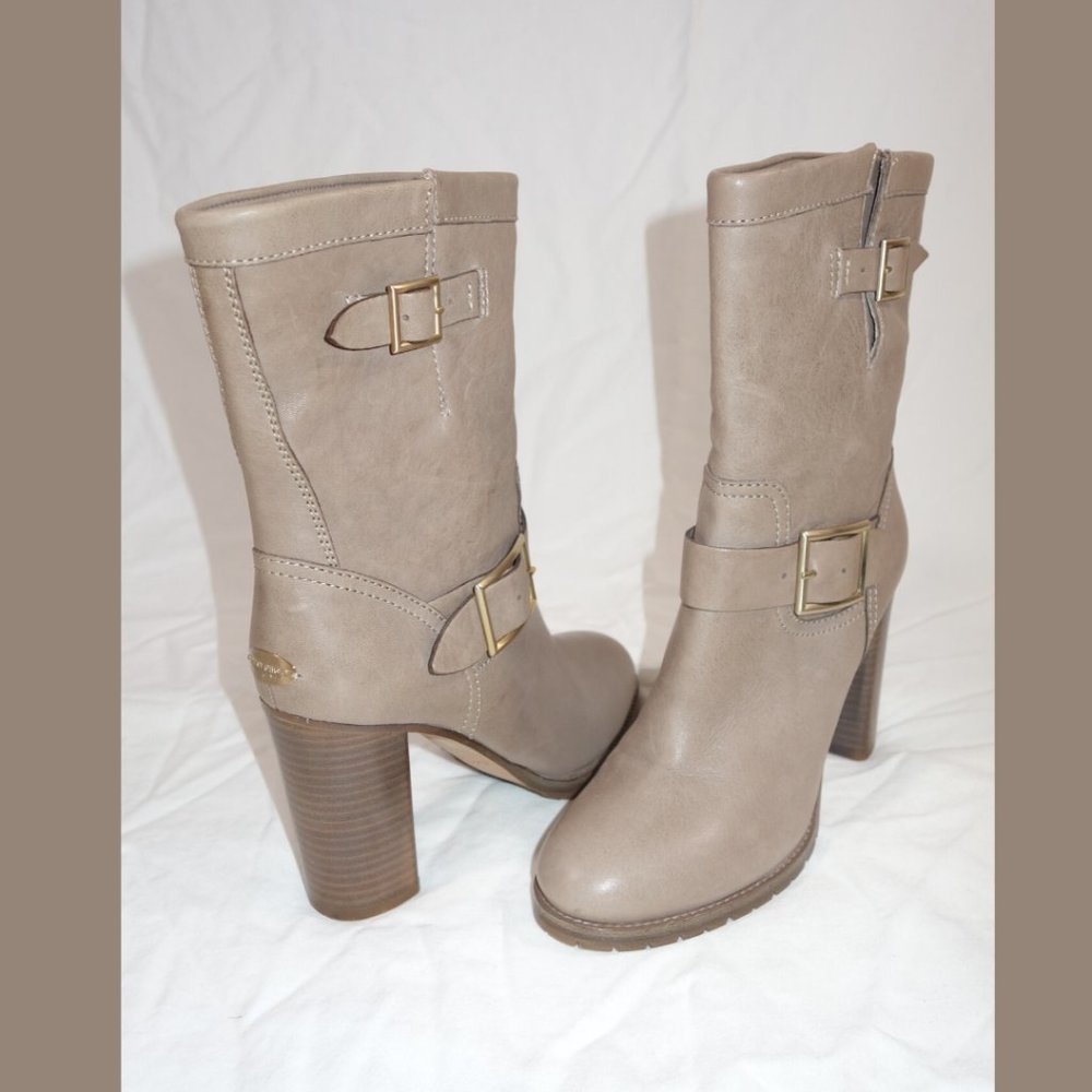 Jimmy Choo Taupe Moto boot - size 39
